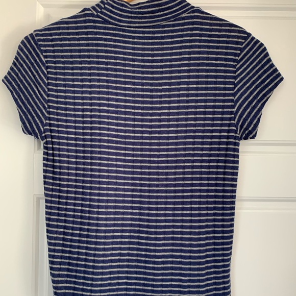 🔷3 for $24 Cute Fitted T-Shirt - Picture 2 of 3